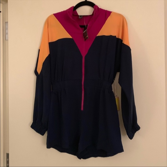 Zippered Colorblock Romper - Picture 4 of 4